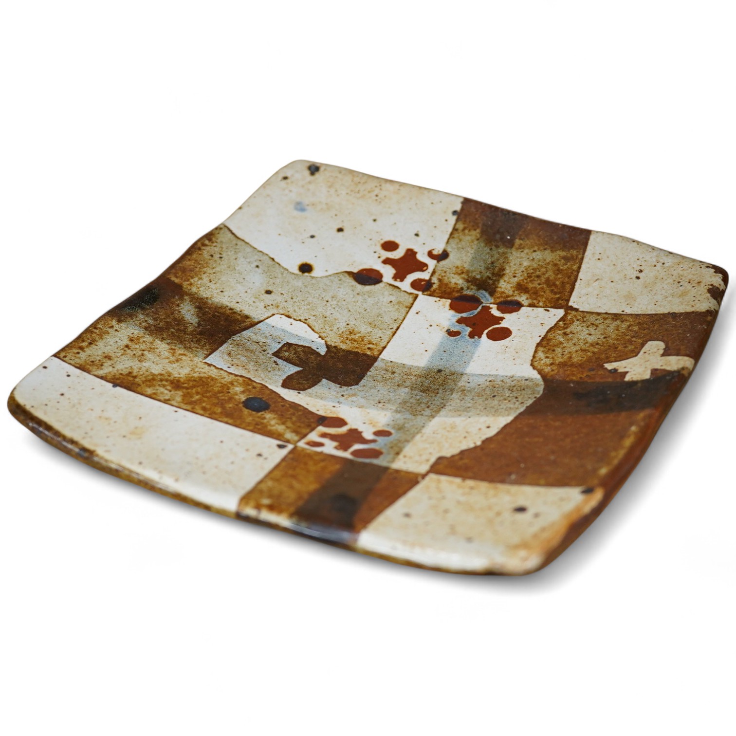 John Maltby (1936-2020), a square dish, 17.5cm